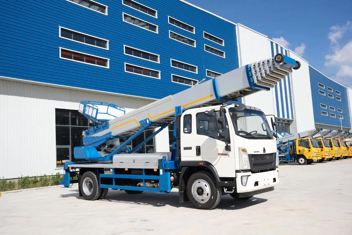 南桥镇出租云梯车高空作业车 建筑垃圾搬运